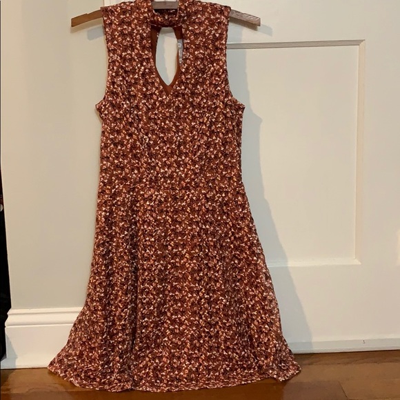 High Neck Crochet Midi Dress - Picture 5 of 9